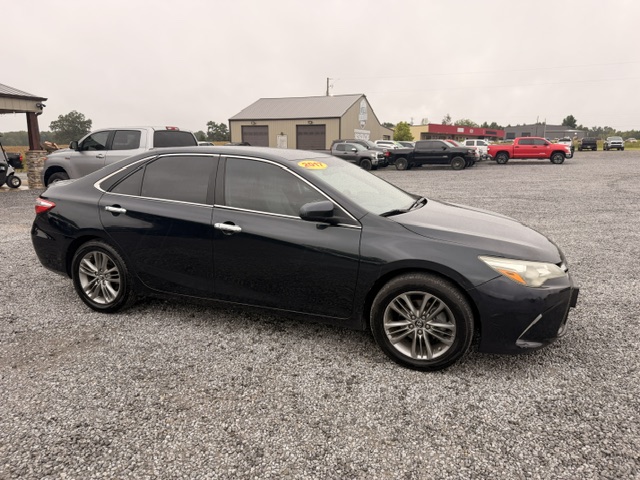 2017 Toyota Camry - $12,900