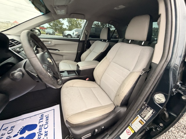 2017 Toyota Camry - $12,900