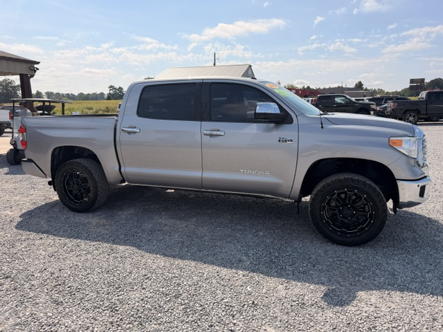 2016 Toyota Tundra - $19,750