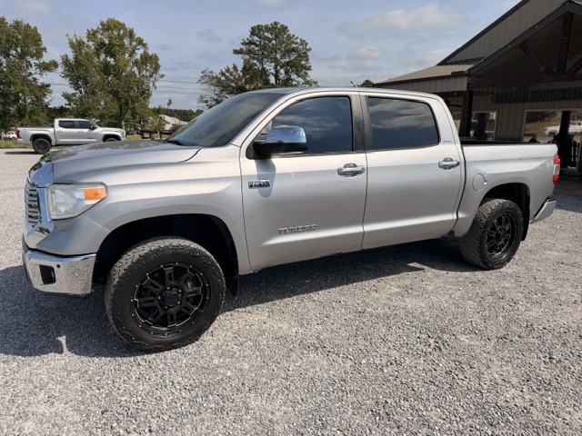 2016 Toyota Tundra - $19,750