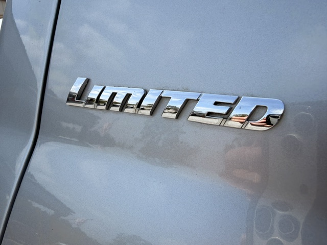 2016 Toyota Tundra - $19,750