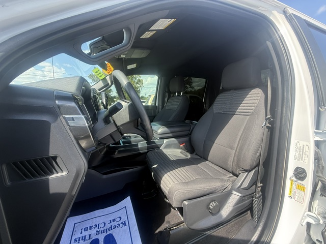 2023 Ford F-150 - $27,900