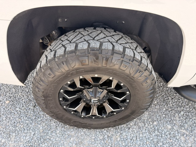 2017 Chevrolet Suburban - $14,900
