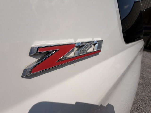 2017 Chevrolet Suburban - $14,900