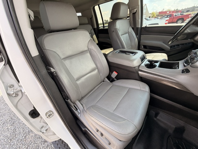 2017 Chevrolet Suburban - $14,900