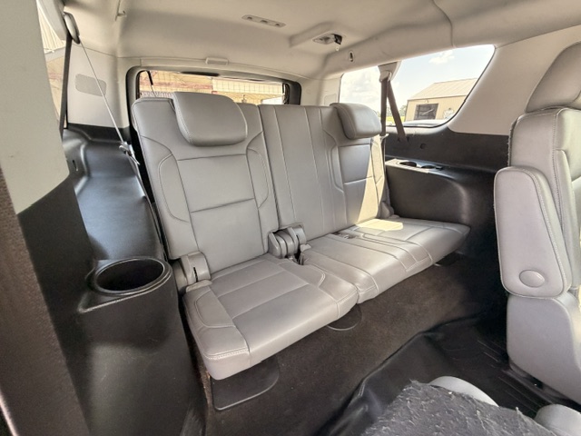 2017 Chevrolet Suburban - $14,900
