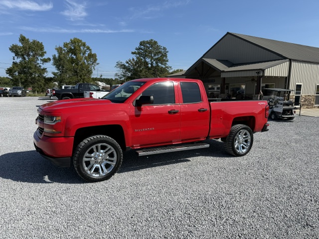 2017 Chevrolet Silverado - $15,900