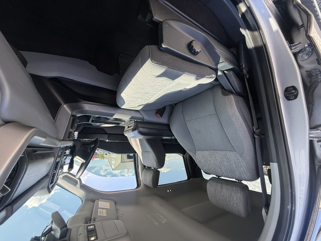 2021 Ford F-150 - $25,750