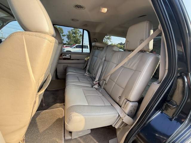 2014 Lincoln Navigator - $10,750