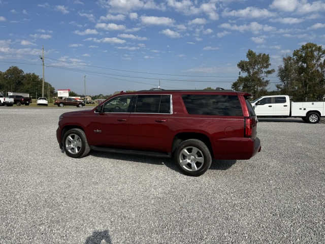 2017 Chevrolet Suburban - $19,750