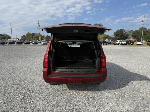 2017 Chevrolet Suburban - $19,750