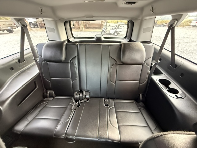 2017 Chevrolet Suburban - $19,750