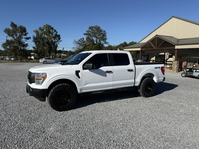 2022 Ford F-150 - $24,900