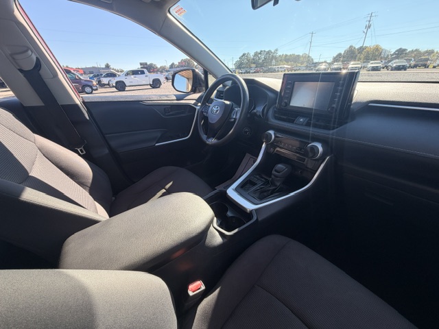 2019 Toyota RAV4 - $15,900