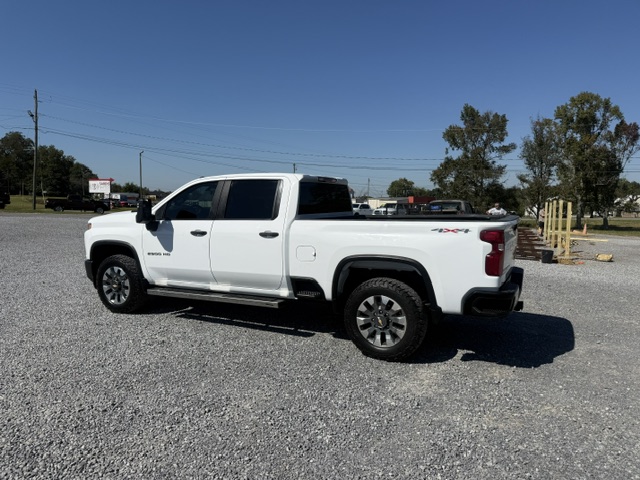 2023 Chevrolet Silverado Hd - $27,900