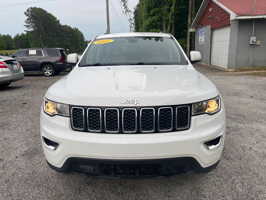 2017 Jeep Grand Cherokee Laredo photo