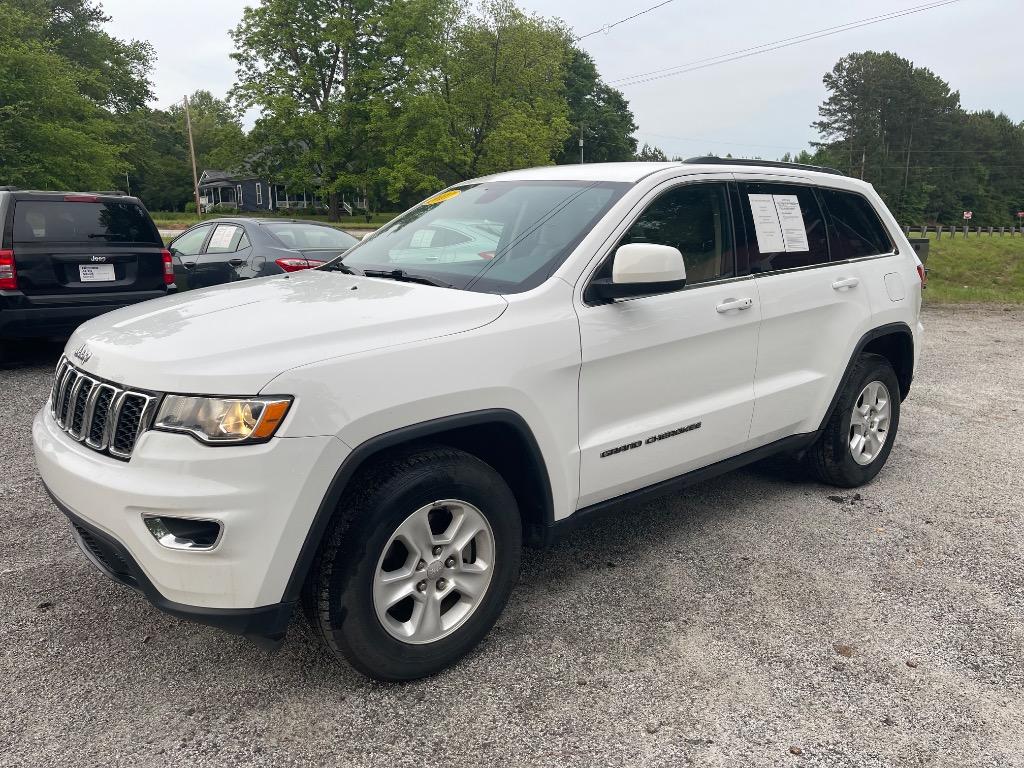 2017 Jeep Grand Cherokee Laredo photo