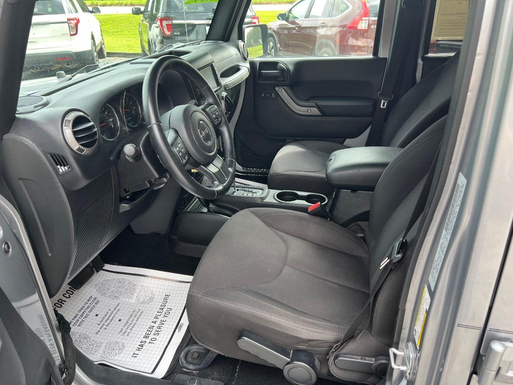 2015 Jeep Wrangler - $16,995