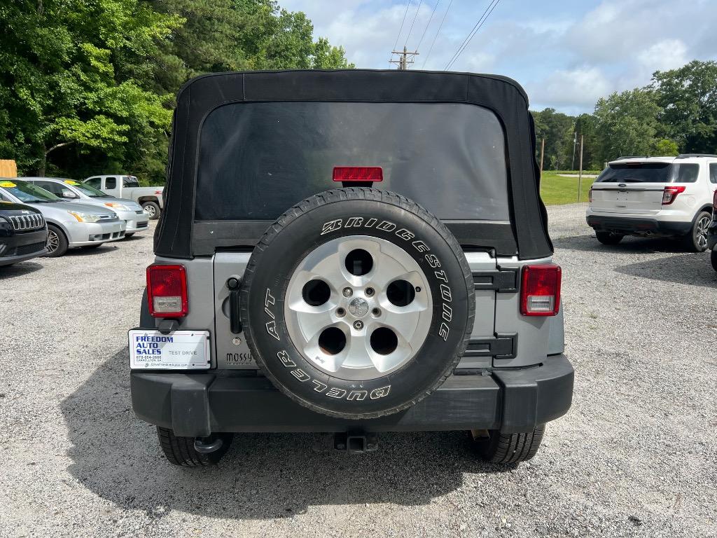 2015 Jeep Wrangler - $16,995