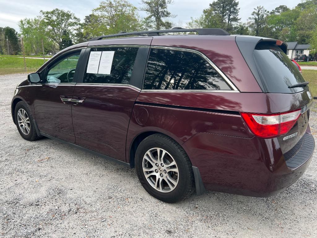 2011 Honda Odyssey - $10,500