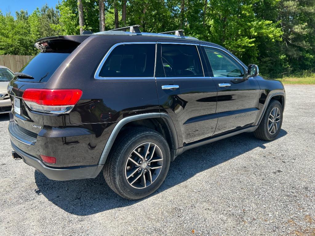 2017 Jeep Cherokee - $15,400