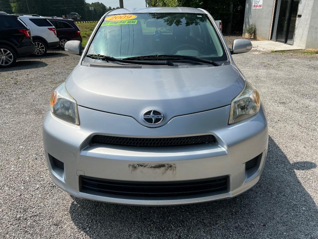 2009 Toyota Scion Xd - $7,950