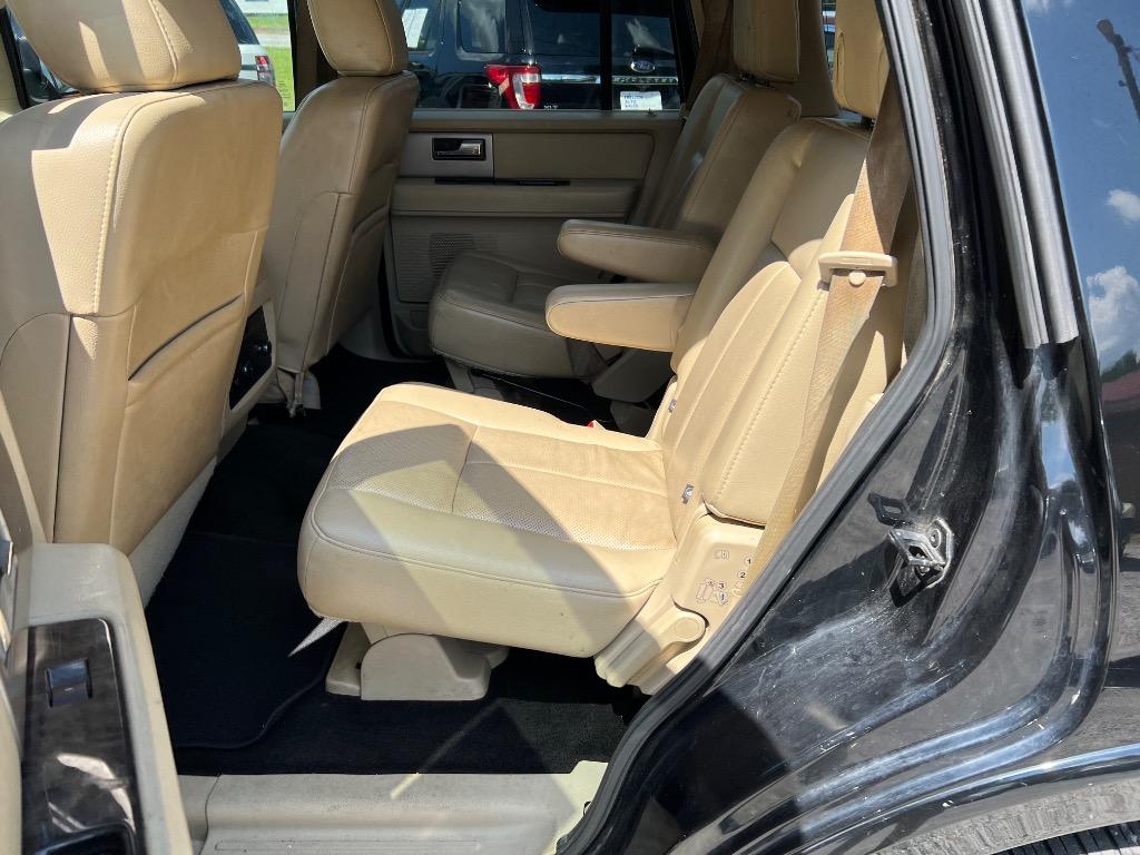 2017 Ford Expedition - $13,500