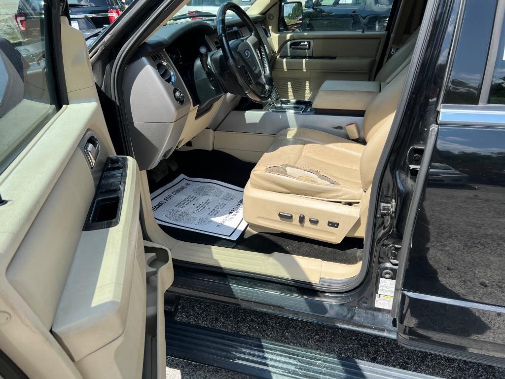 2017 Ford Expedition - $13,500