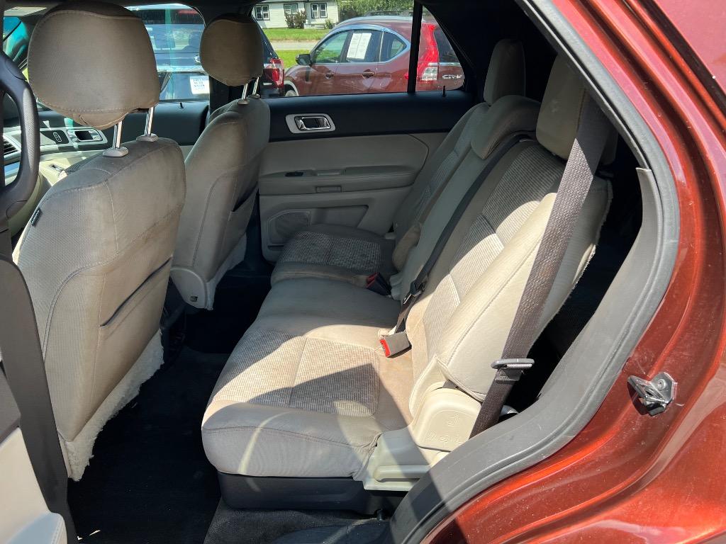 2015 Ford Explorer - $11,995