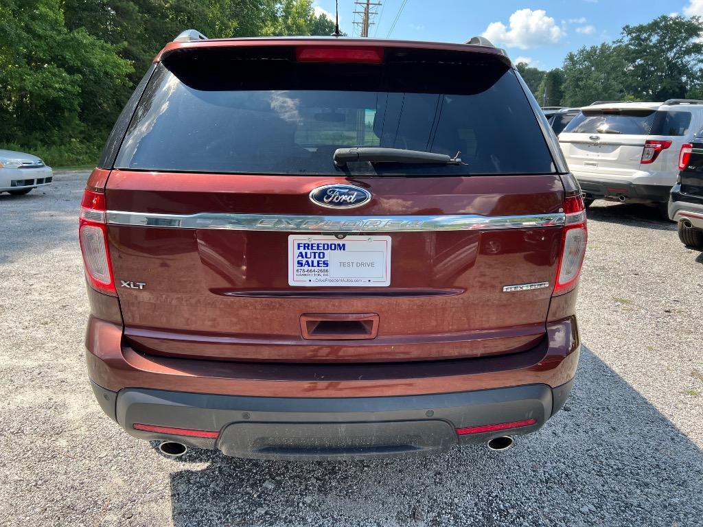 2015 Ford Explorer - $11,995