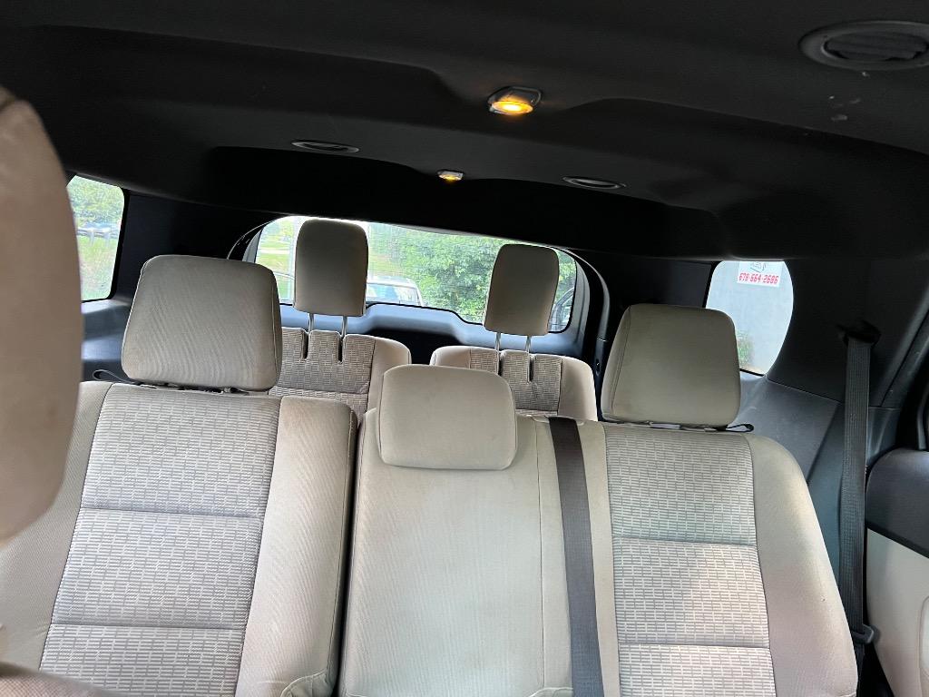 2015 Ford Explorer - $11,995