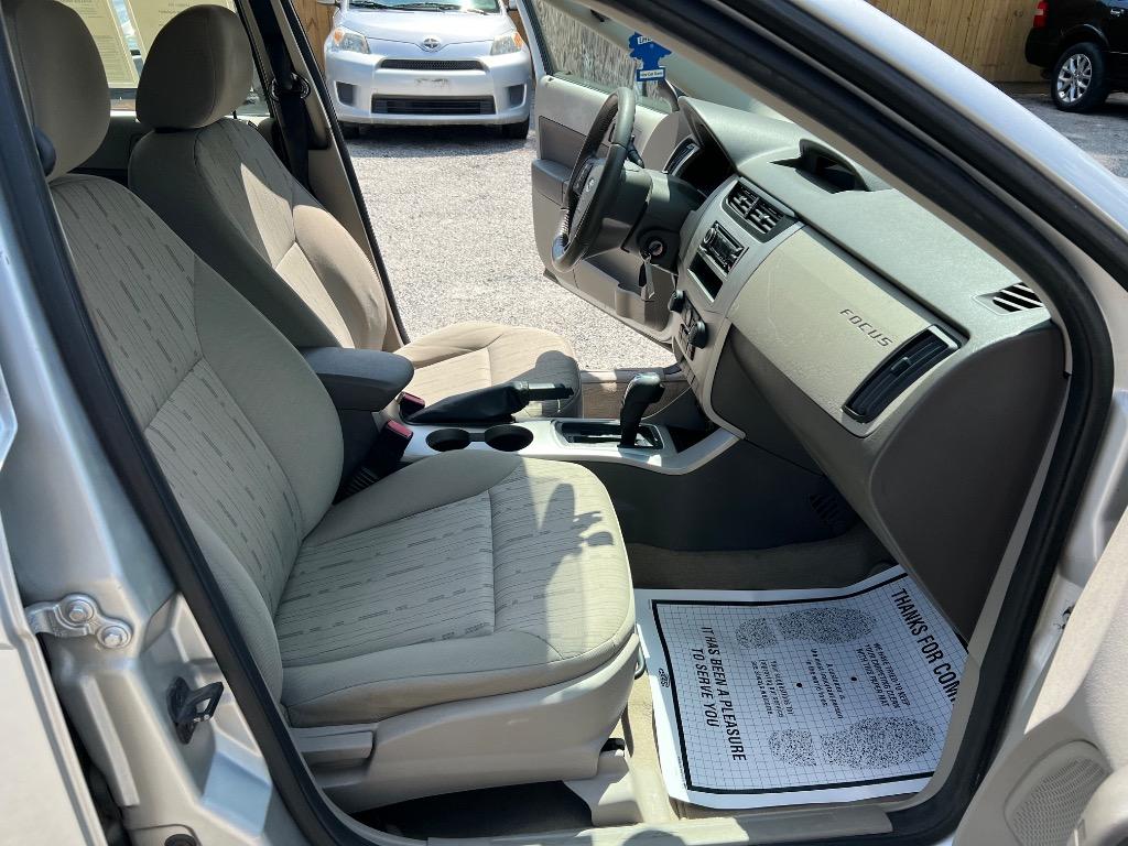 2010 Ford Focus - $7,950