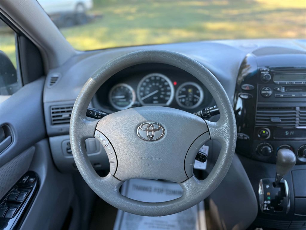 2005 Toyota Sienna