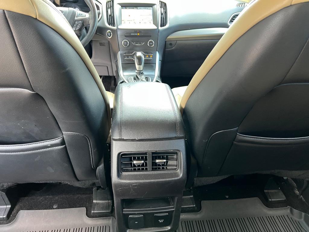 2018 Ford Edge - $11,500