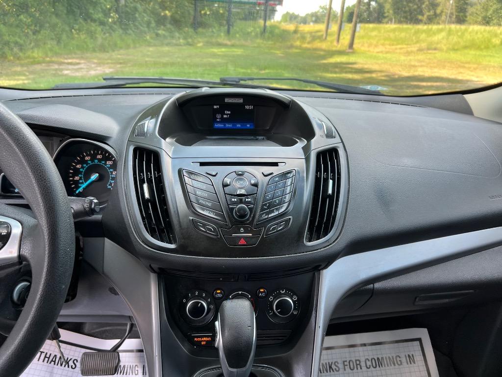 2016 Ford Escape - $9,995