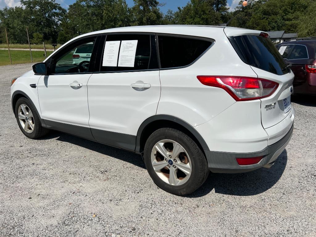 2016 Ford Escape - $9,995