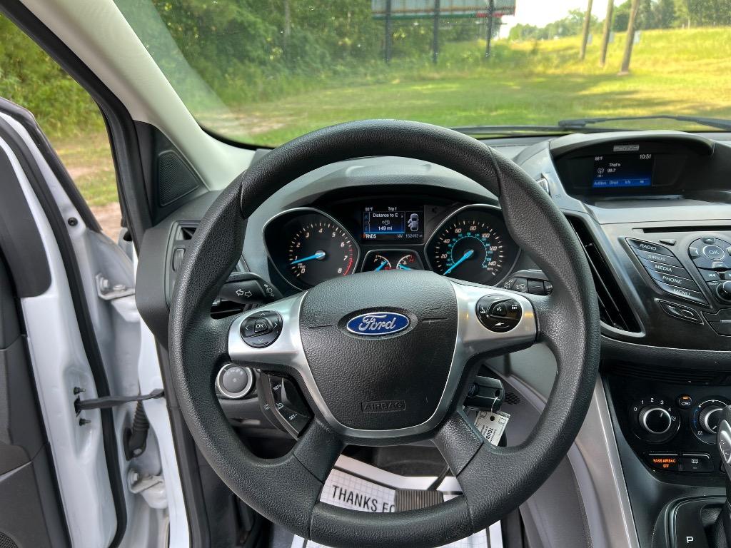 2016 Ford Escape - $9,995
