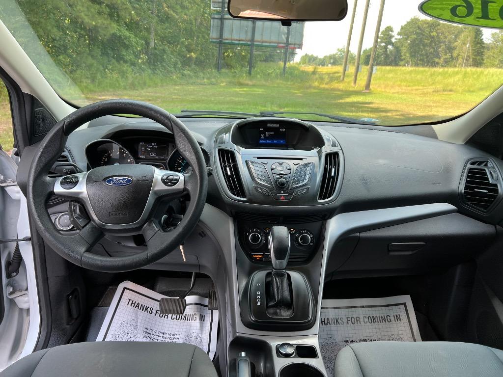2016 Ford Escape - $9,995