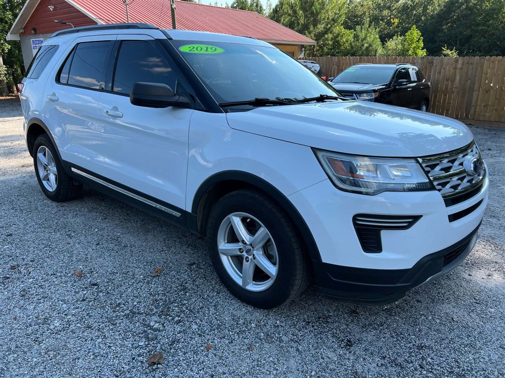 2018 Ford Explorer - $11,350