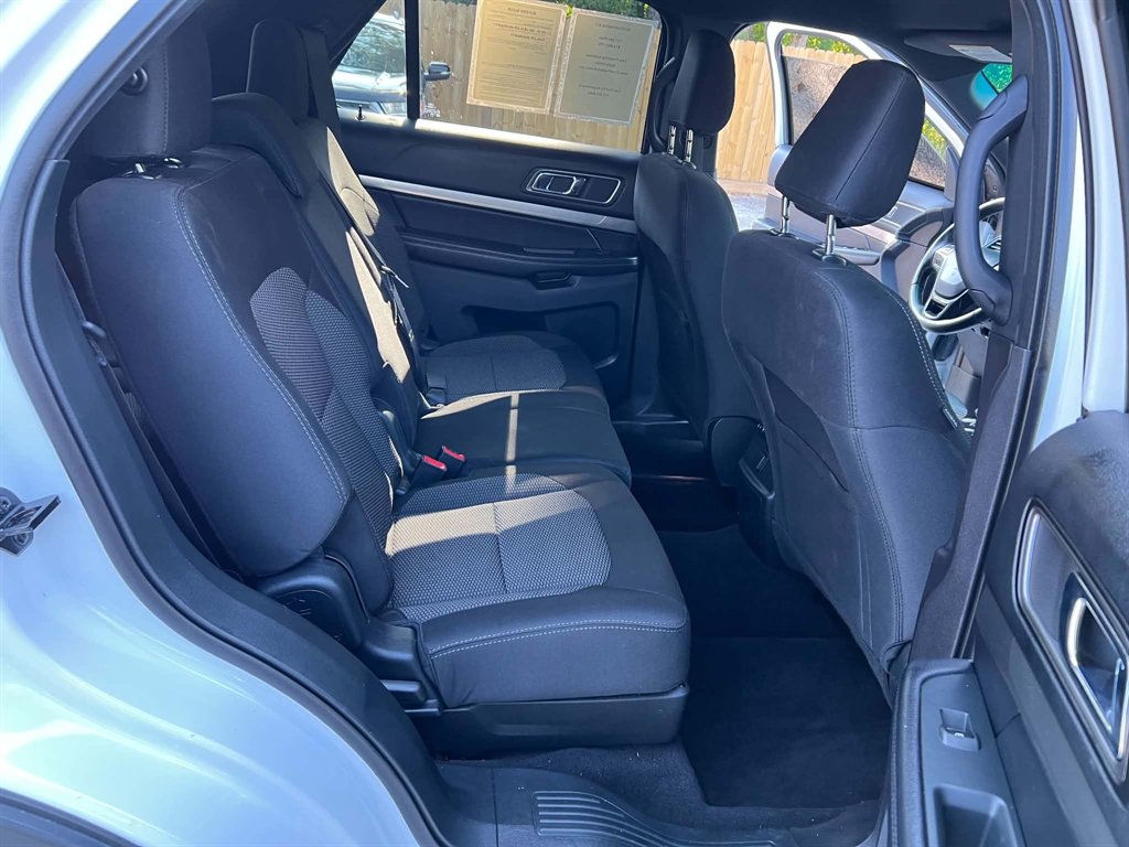 2018 Ford Explorer - $11,350