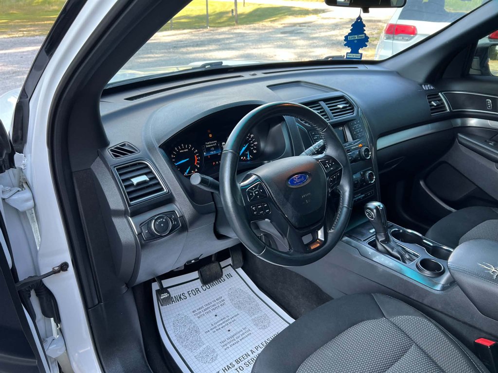 2018 Ford Explorer - $11,350
