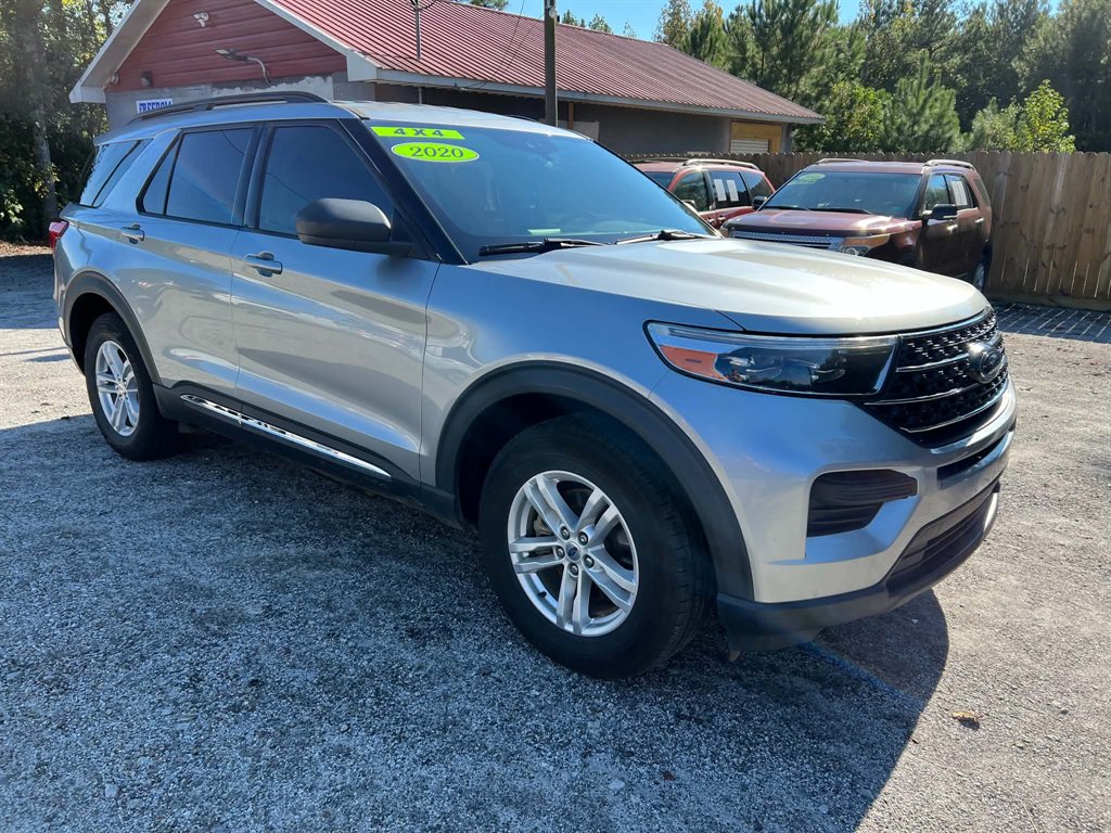 2020 Ford Explorer - $15,900