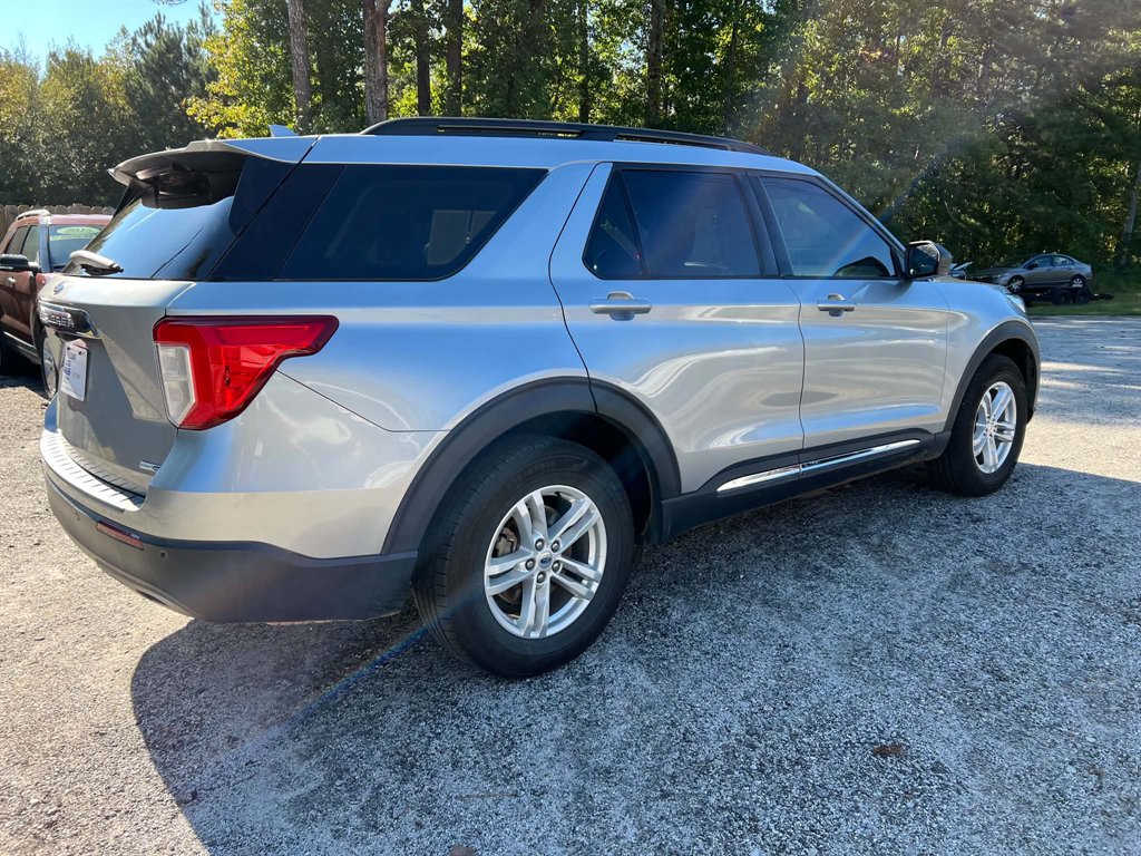 2020 Ford Explorer - $15,900