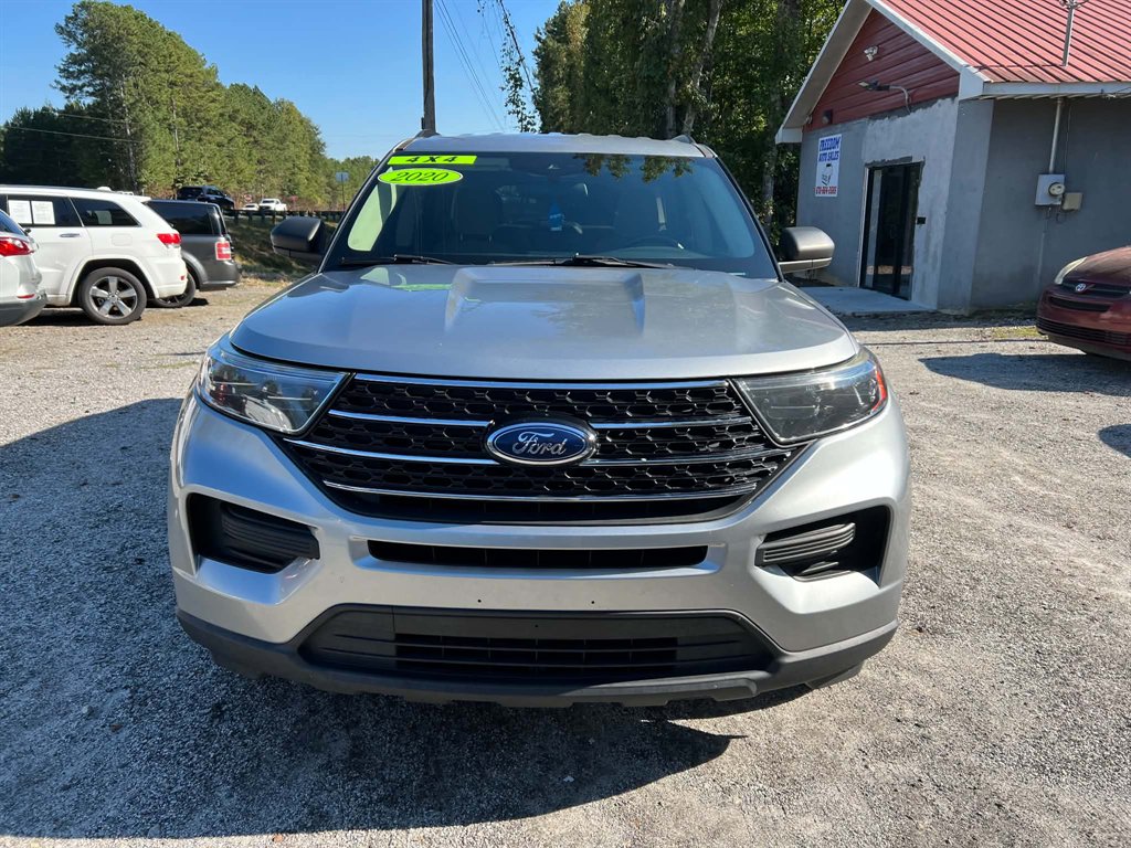 2020 Ford Explorer - $15,900