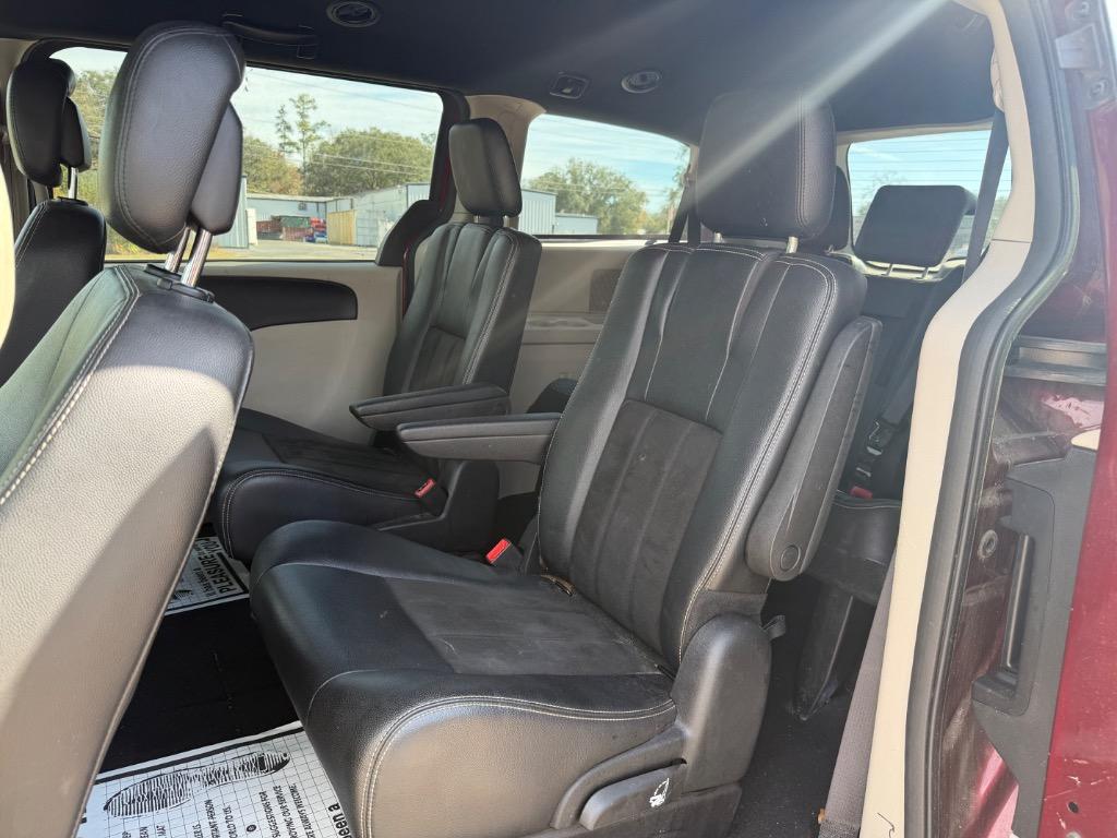 2019 Dodge Grand Caravan - $3,299