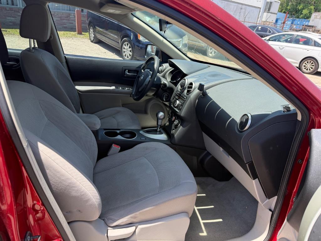 2014 Nissan Rogue Select S photo
