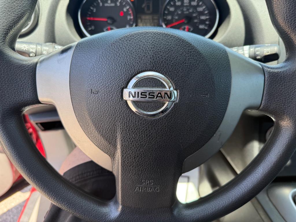 2014 Nissan Rogue Select S photo