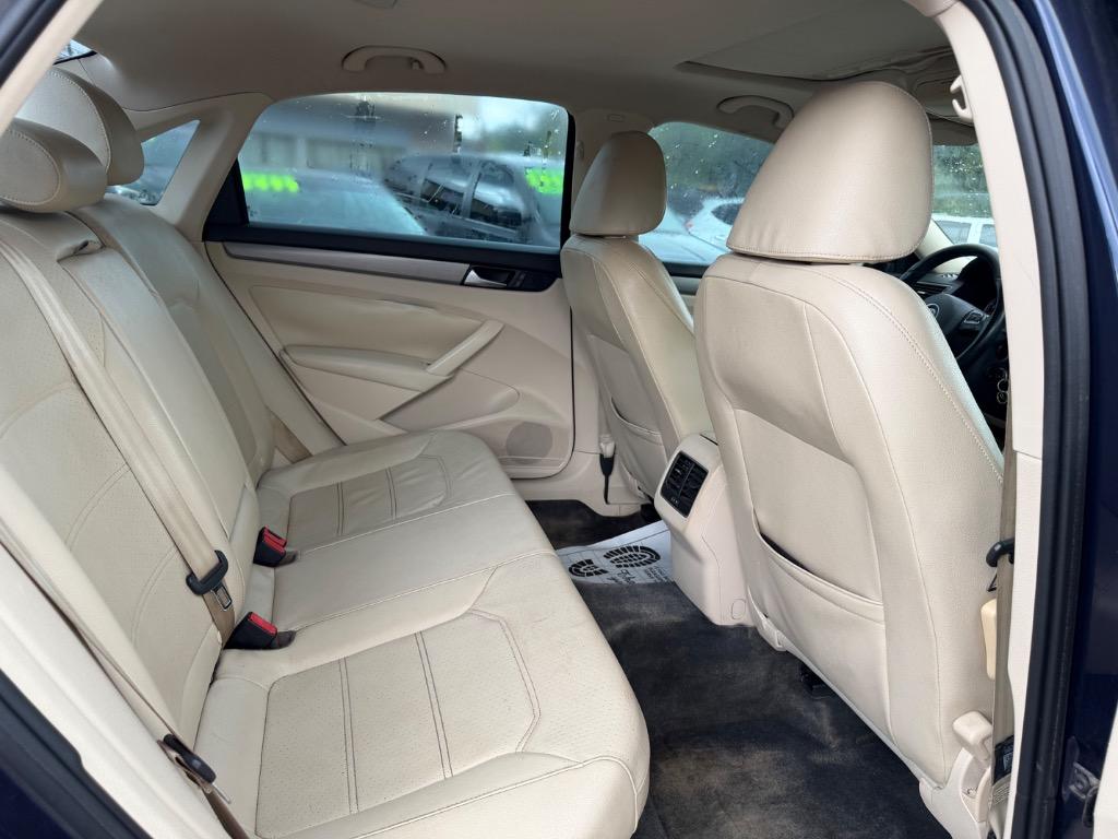 2014 Volkswagen Passat - $2,999