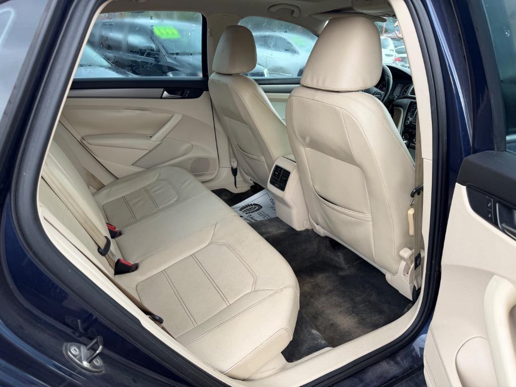 2014 Volkswagen Passat - $2,999