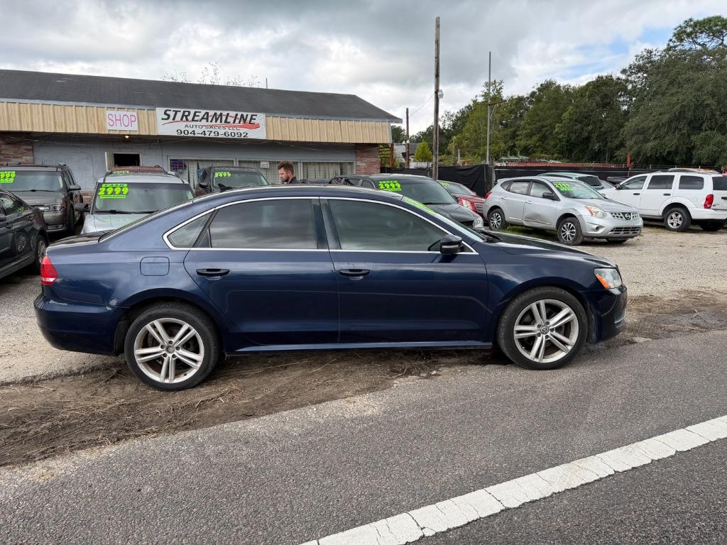 2014 Volkswagen Passat - $2,999